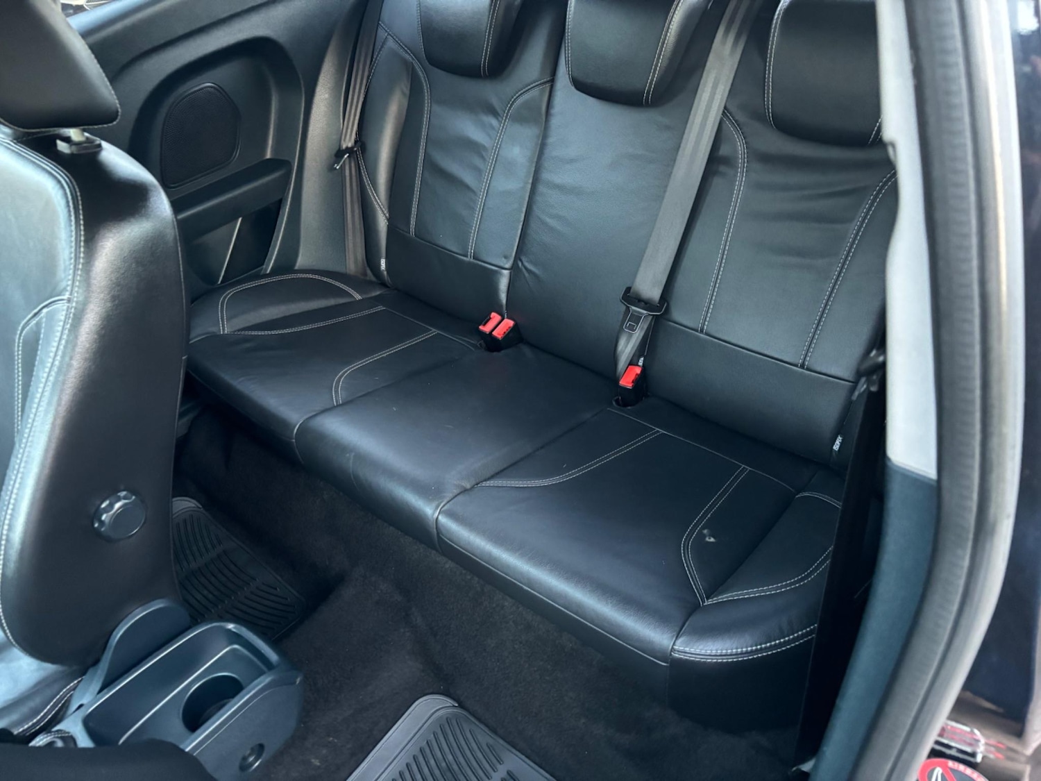 Used Ford Fiesta 2011 for sale - 76990956: Photo 33