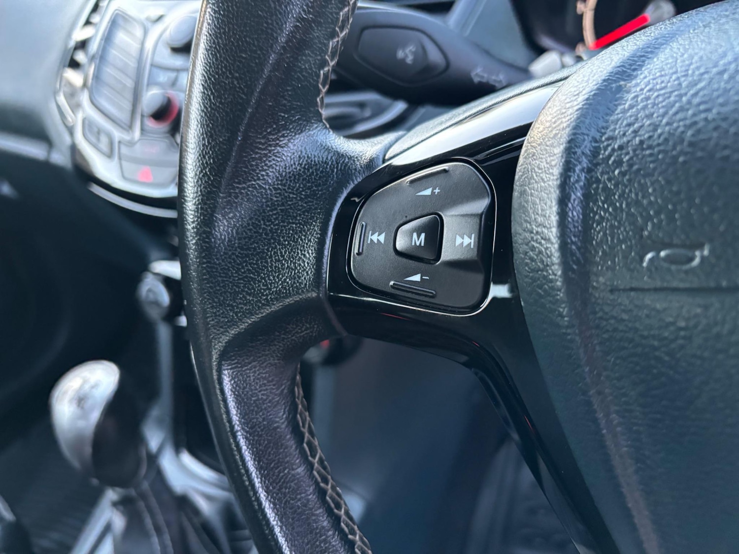 Used Ford Fiesta 2011 for sale - 76990956: Photo 38