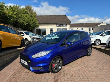 Used Ford Fiesta 2017 for sale - 79324346: Photo