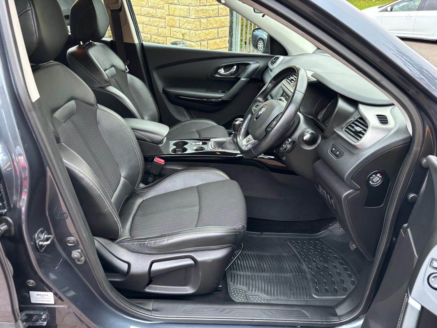 Used Renault Kadjar 2017 for sale - 76307401: Photo 28