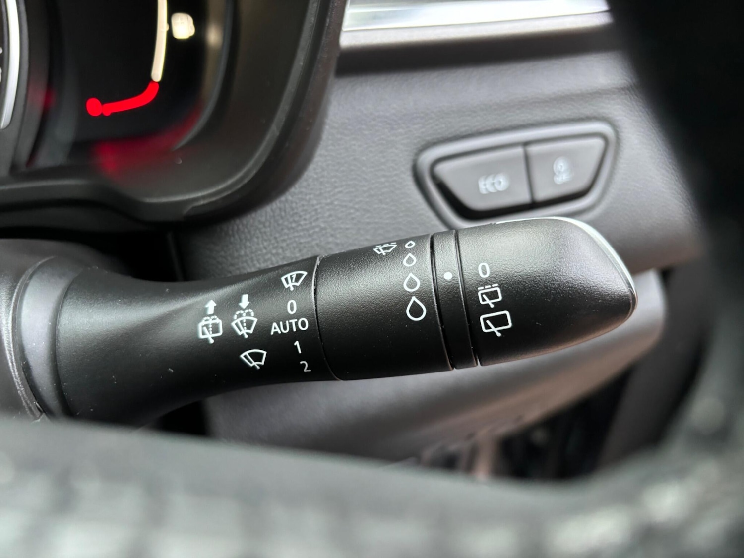 Used Renault Kadjar 2017 for sale - 76307401: Photo 51
