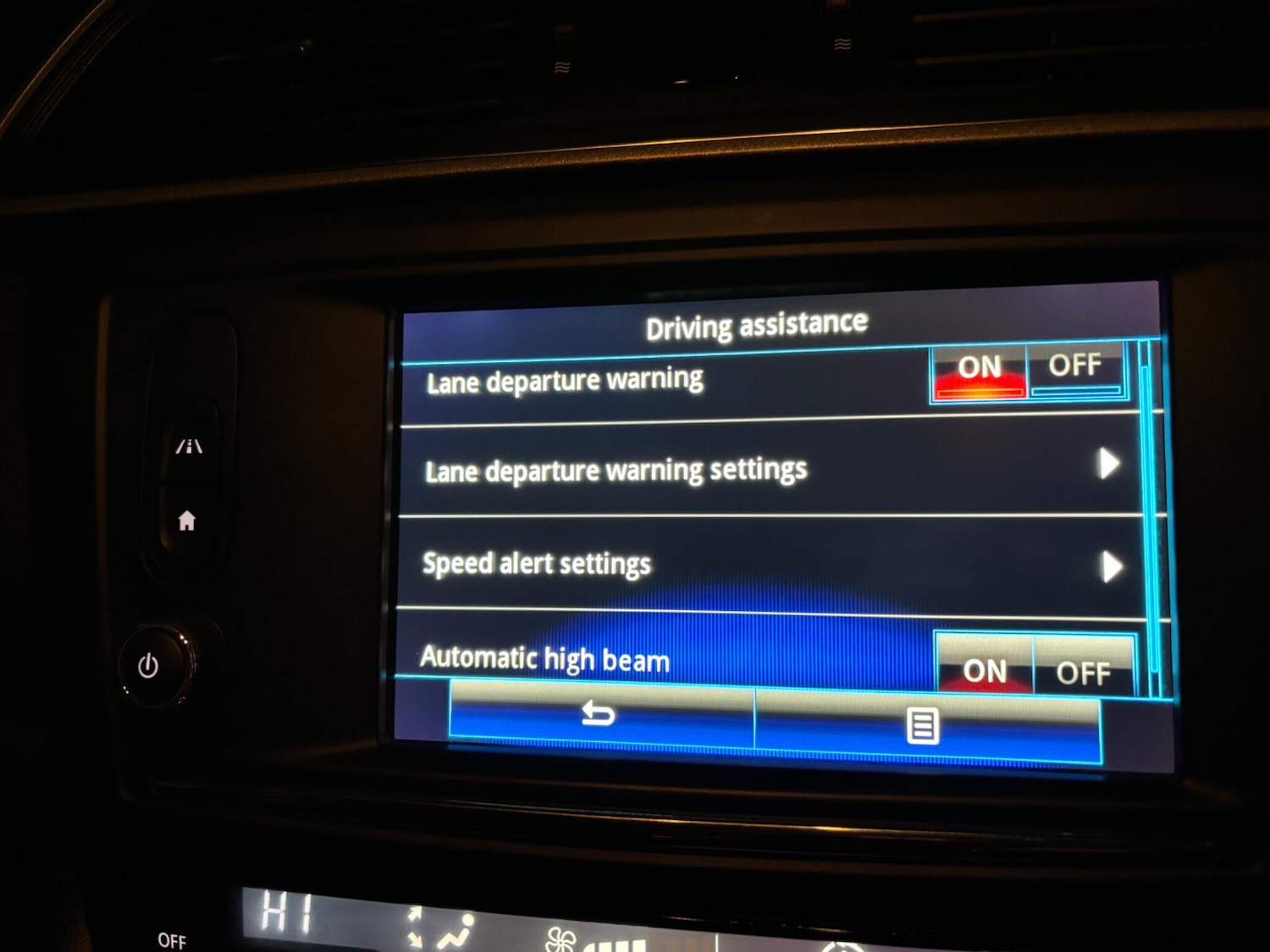 Used Renault Kadjar 2017 for sale - 76307401: Photo 60