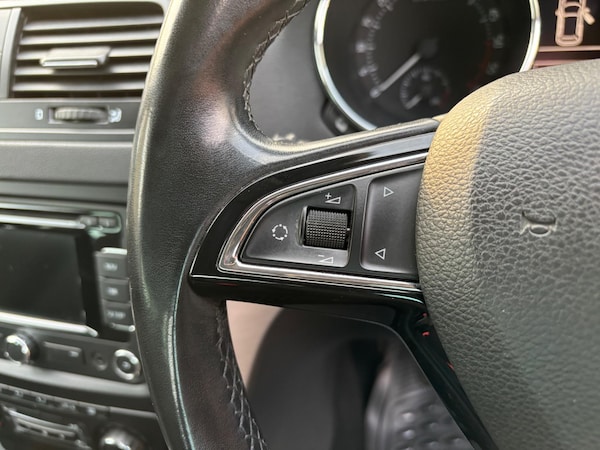 Used Skoda Yeti 2015 for sale - 74070073: Photo 42