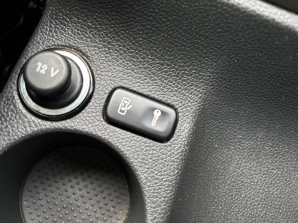 Used Skoda Yeti 2015 for sale - 74070073: Photo 48
