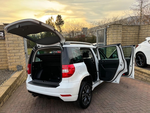 Used Skoda Yeti 2015 for sale - 74070073: Photo 80
