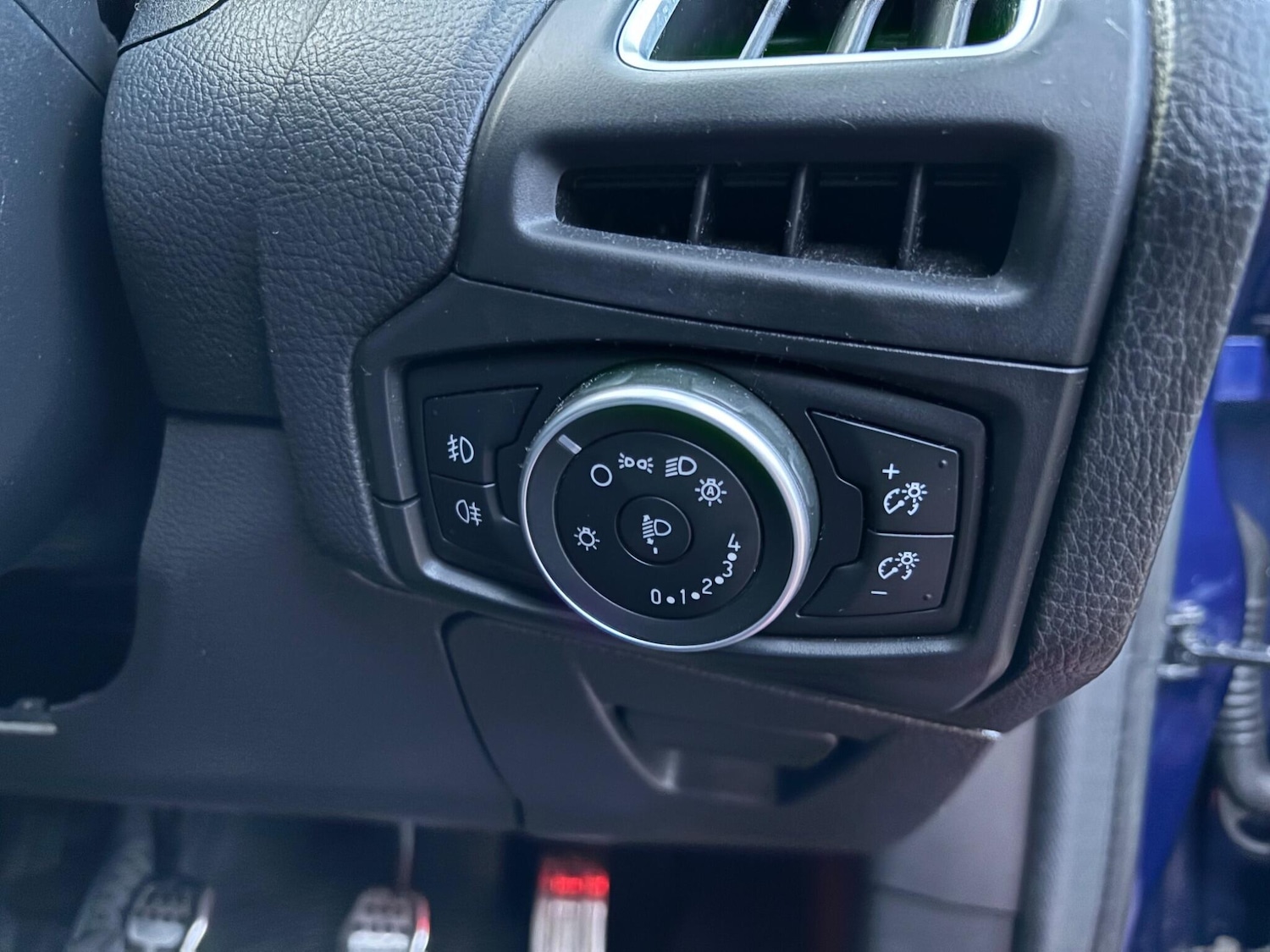 Used Ford Focus 2015 for sale - 77049943: Photo 44