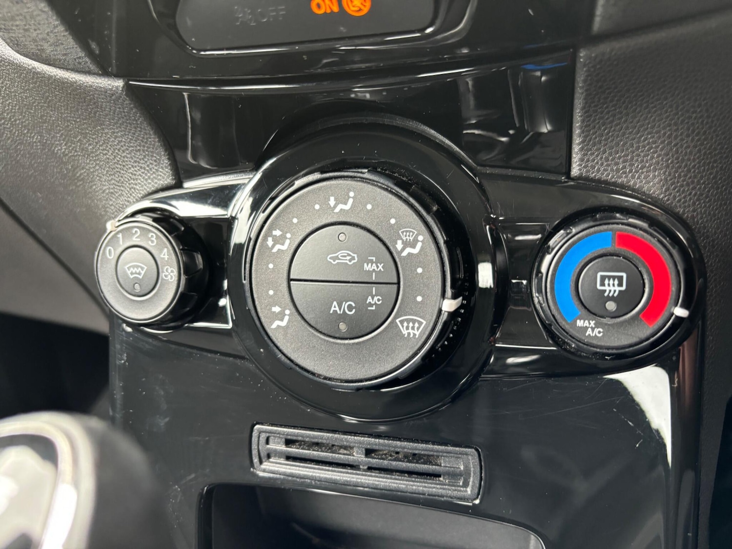 Used Ford Fiesta 2016 for sale - 78085962: Photo 20