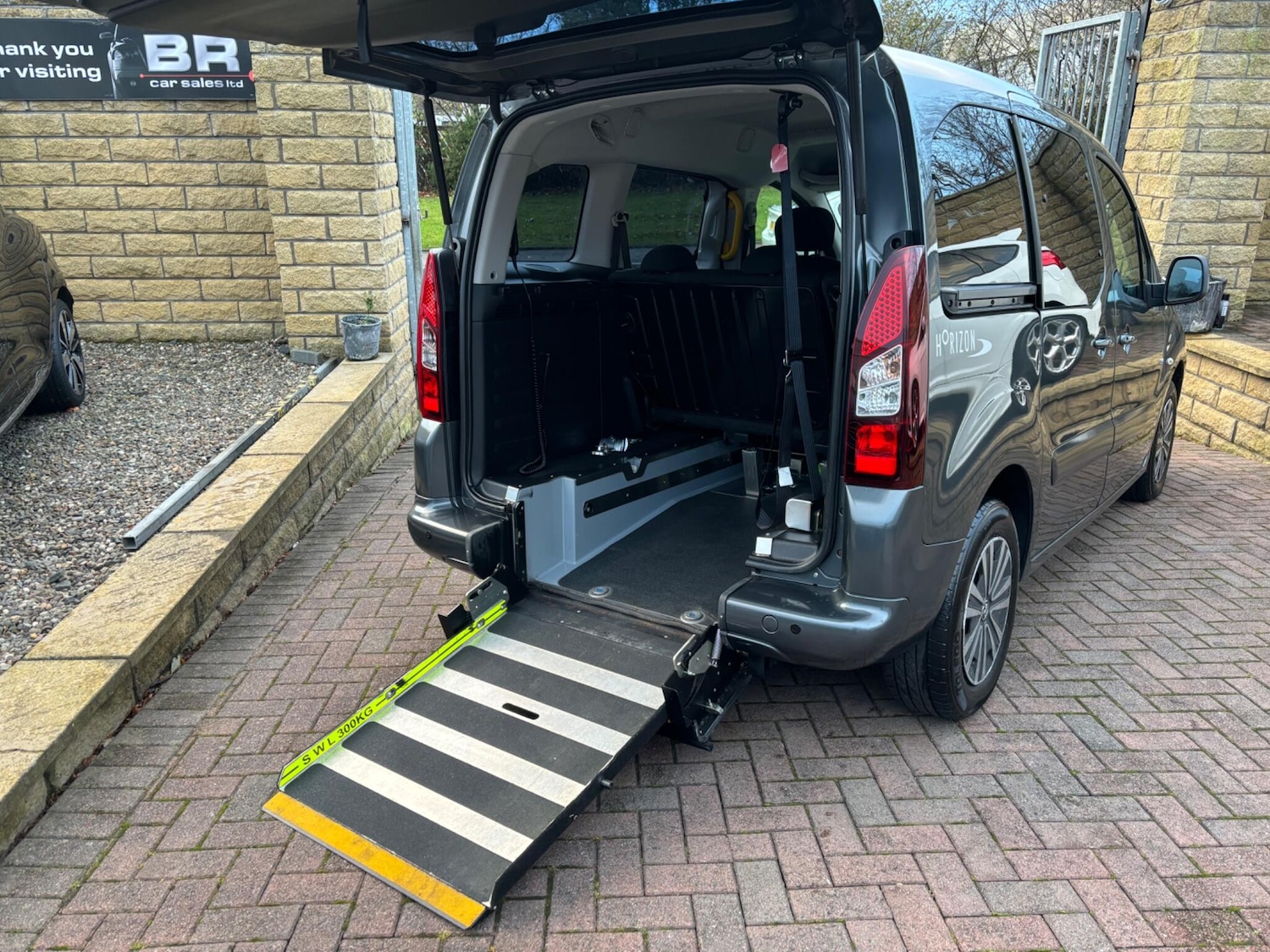 Used Peugeot Partner Tepee 2014 for sale - 76701699: Photo 1