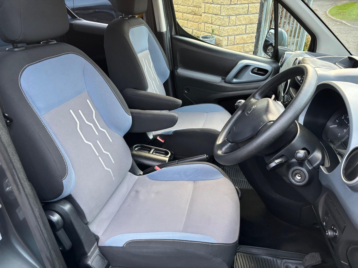 Used Peugeot Partner Tepee 2014 for sale - 76701699: Photo 25