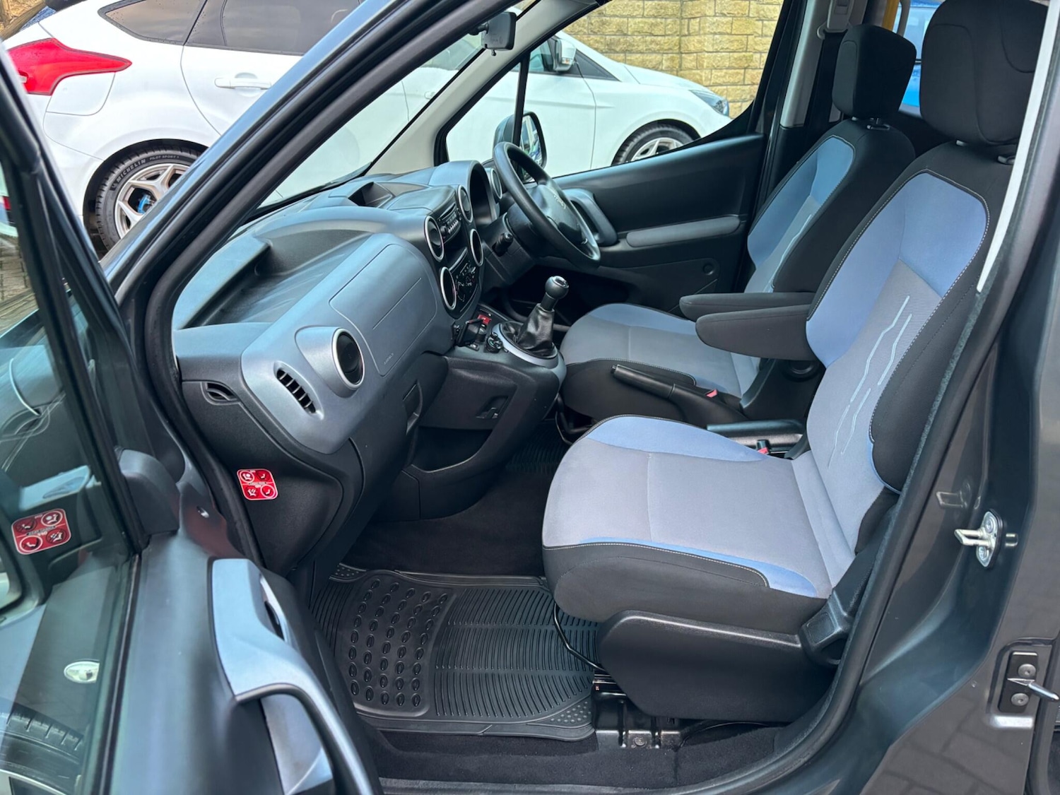 Used Peugeot Partner Tepee 2014 for sale - 76701699: Photo 27