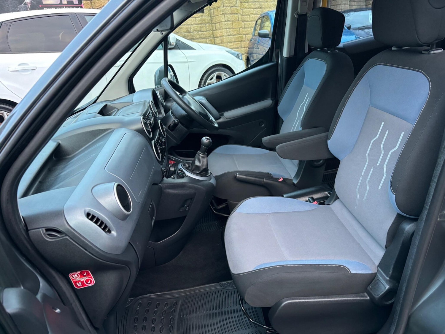 Used Peugeot Partner Tepee 2014 for sale - 76701699: Photo 28