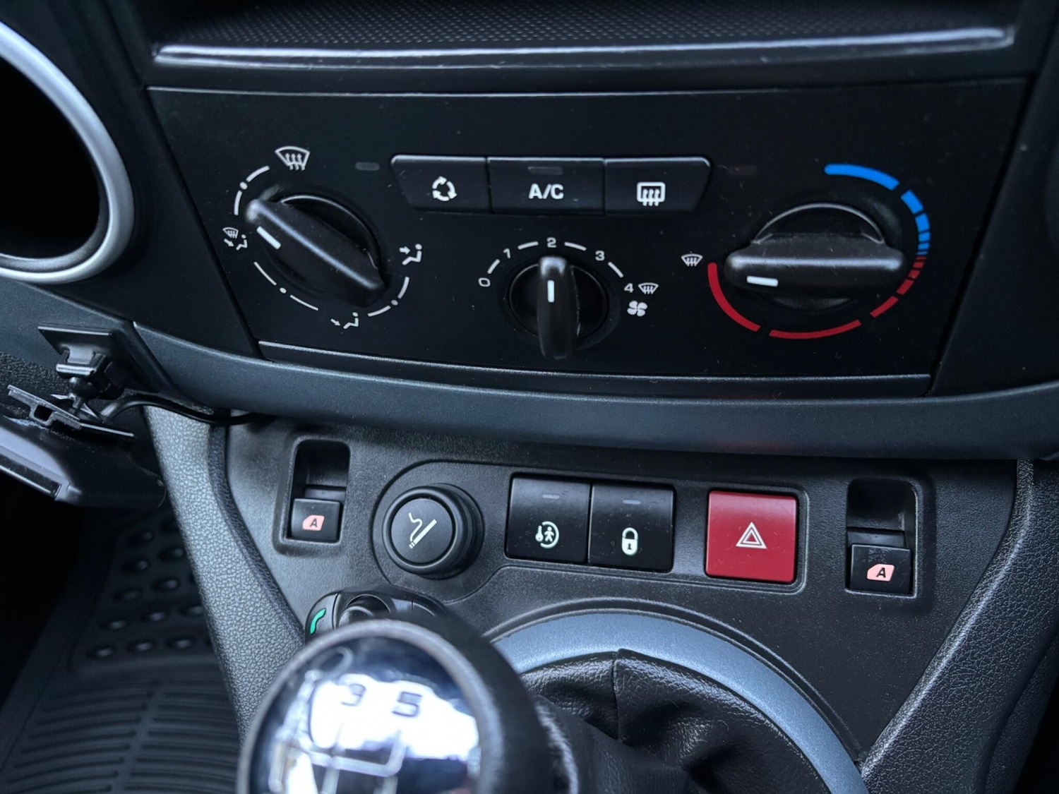 Used Peugeot Partner Tepee 2014 for sale - 76701699: Photo 48