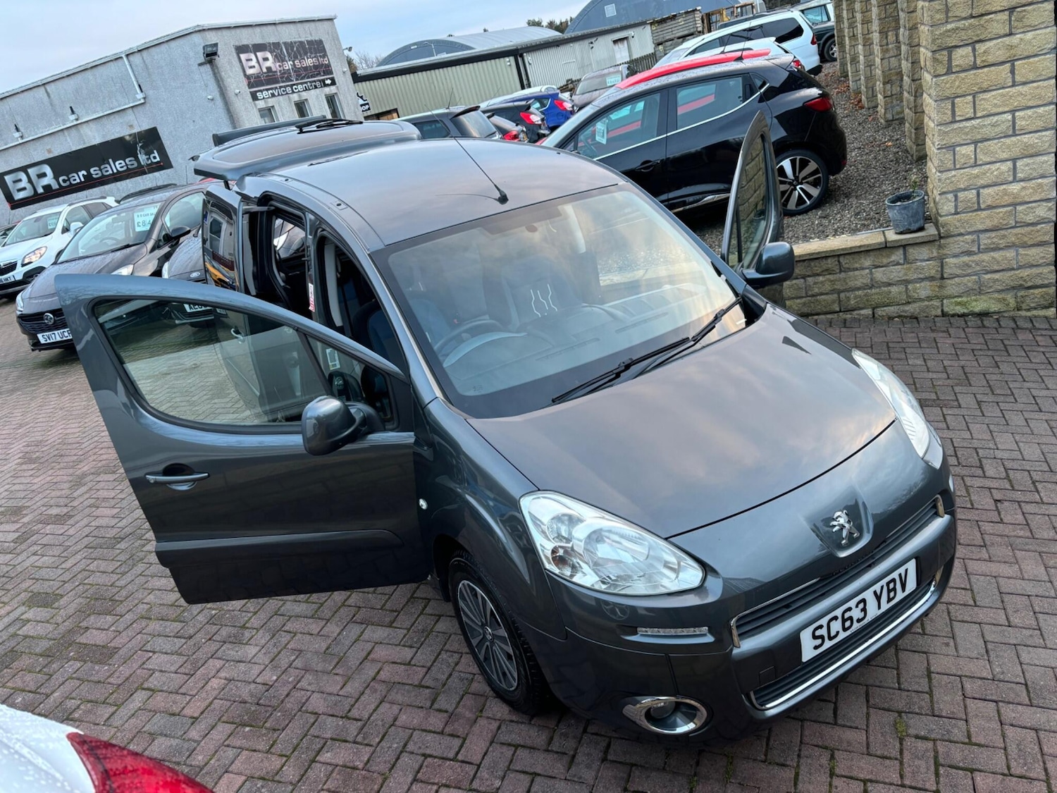 Used Peugeot Partner Tepee 2014 for sale - 76701699: Photo 65