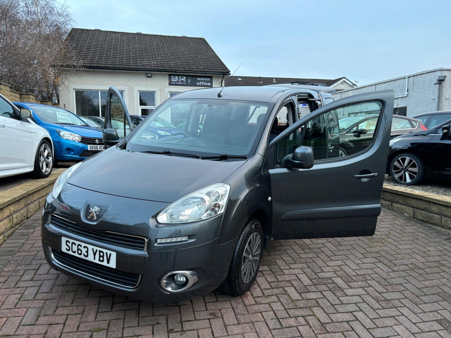 Used Peugeot Partner Tepee 2014 for sale - 76701699: Photo 67