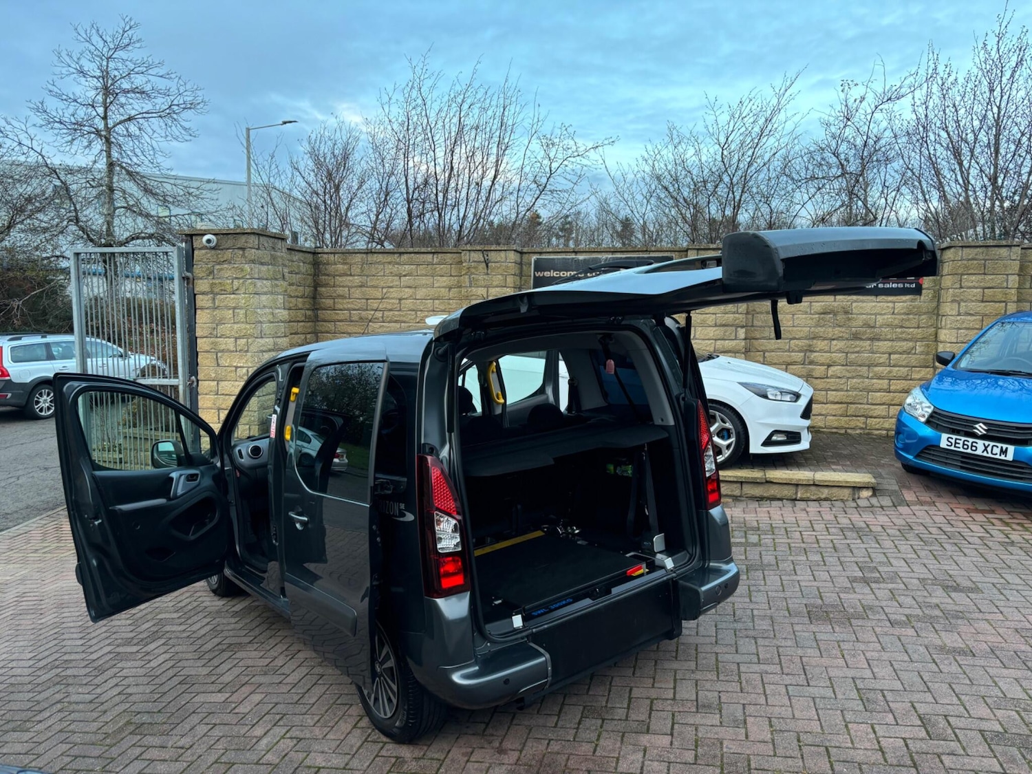 Used Peugeot Partner Tepee 2014 for sale - 76701699: Photo 68