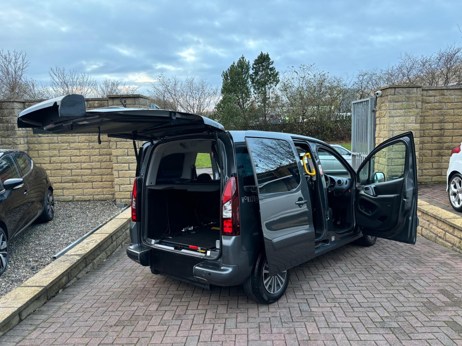 Used Peugeot Partner Tepee 2014 for sale - 76701699: Photo 70