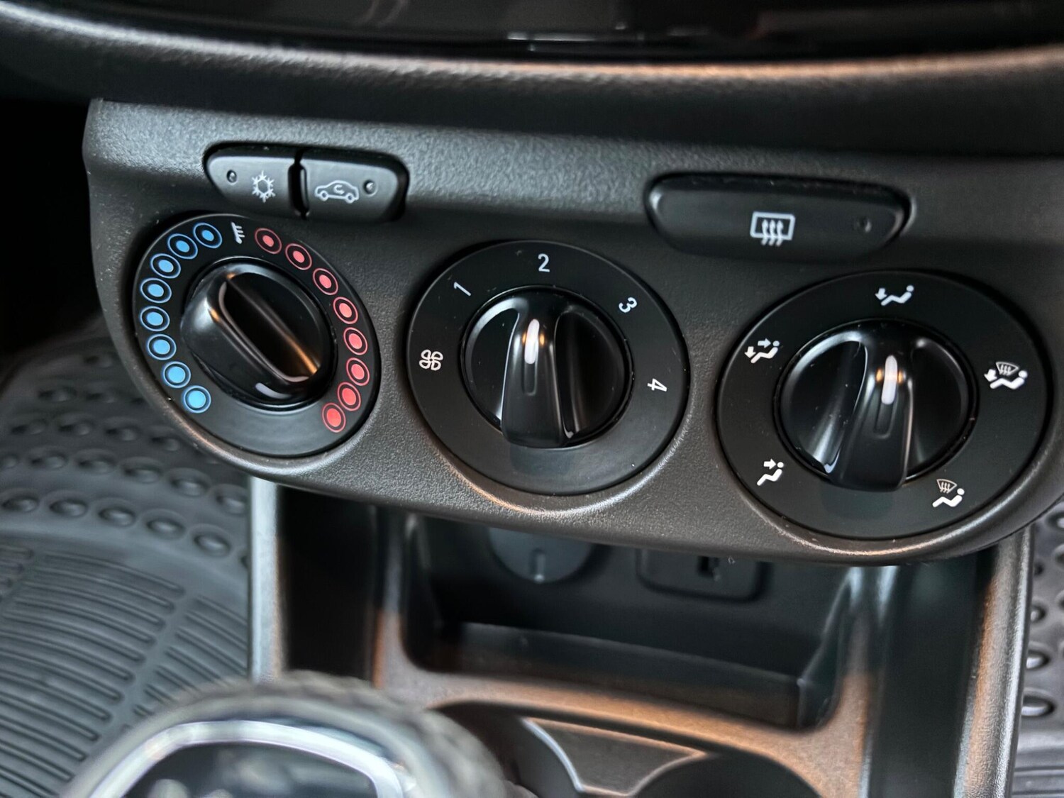 Used Vauxhall Corsa 2017 for sale - 76071481: Photo 35