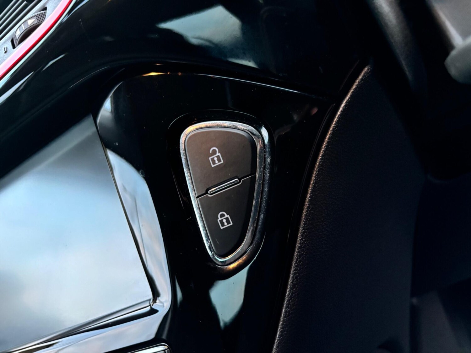 Used Vauxhall Corsa 2017 for sale - 76071481: Photo 41