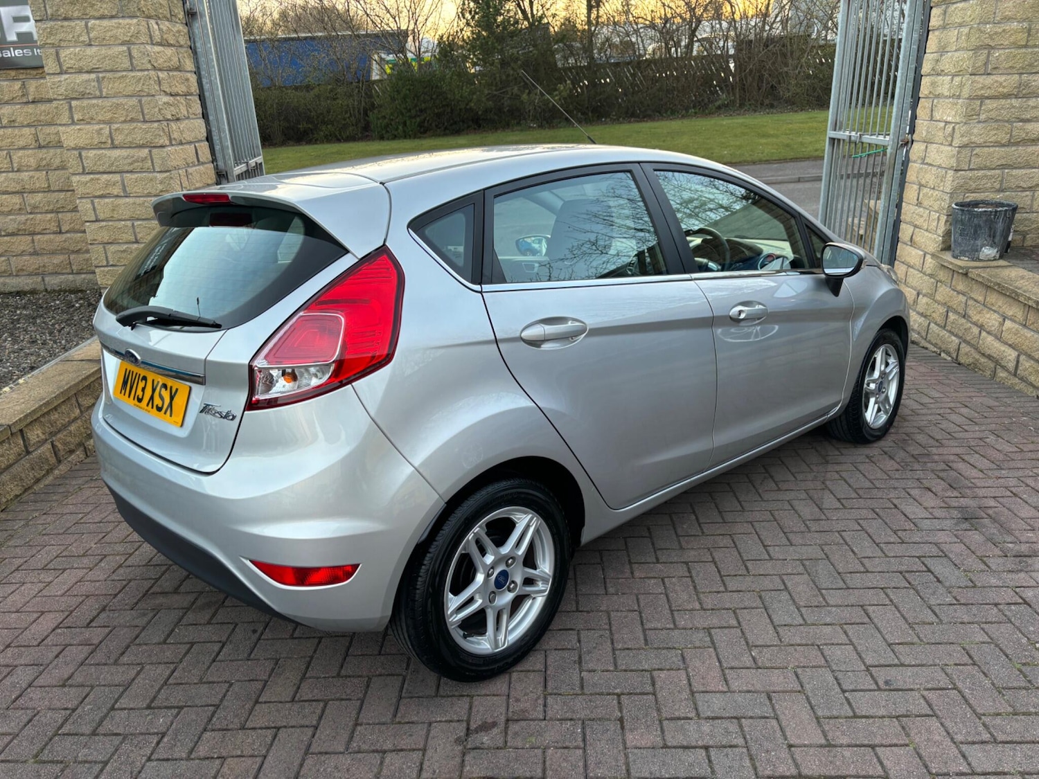Used Ford Fiesta 2013 for sale - 78058576: Photo 10