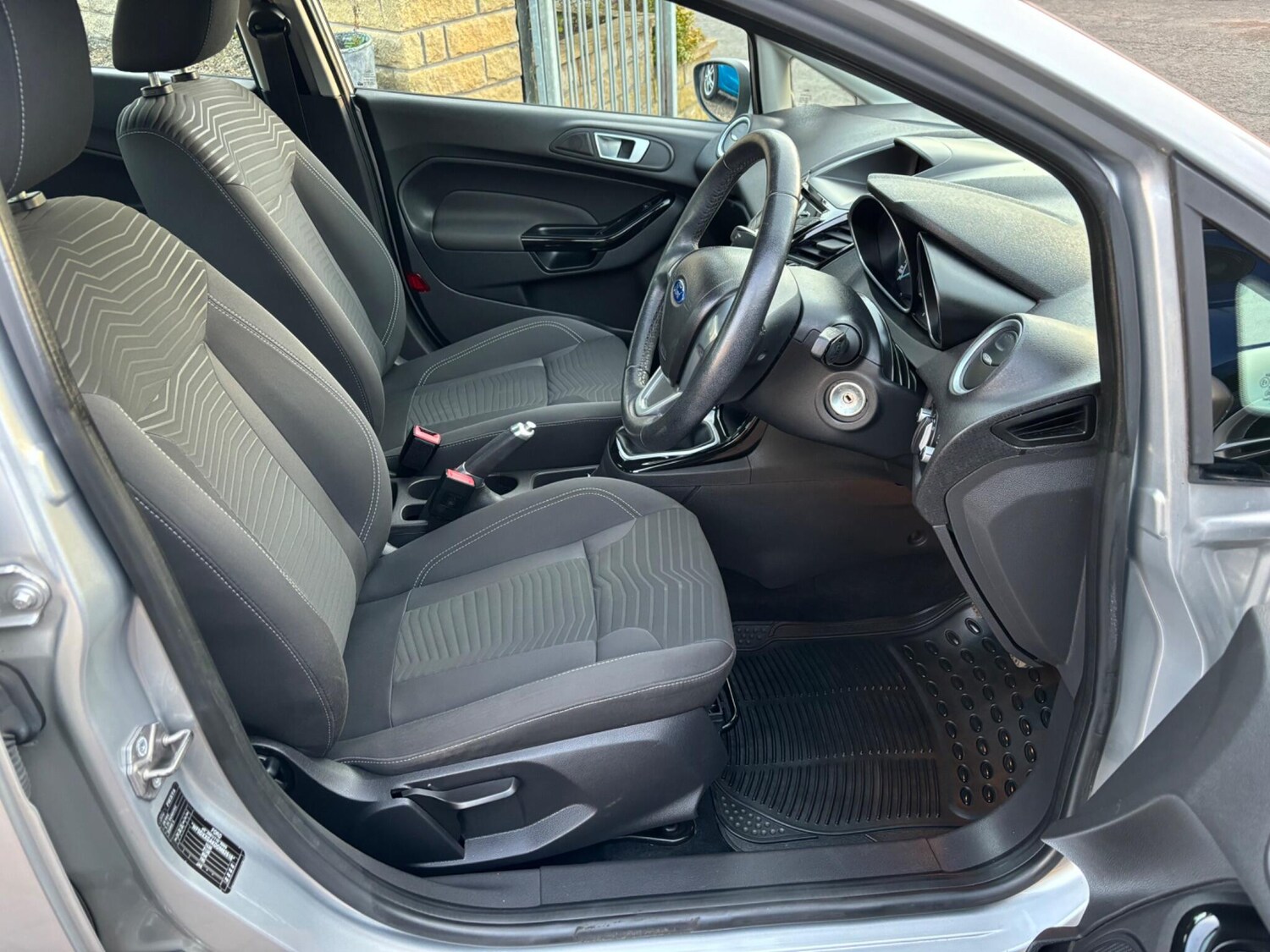 Used Ford Fiesta 2013 for sale - 78058576: Photo 21