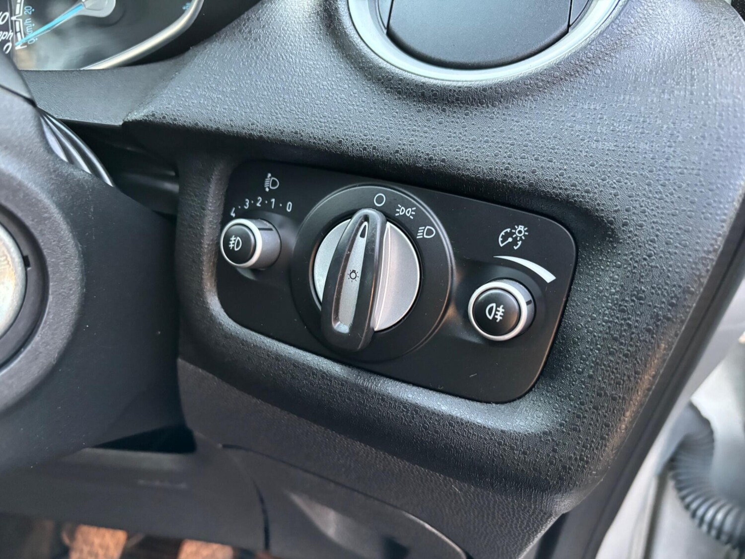 Used Ford Fiesta 2013 for sale - 78058576: Photo 40