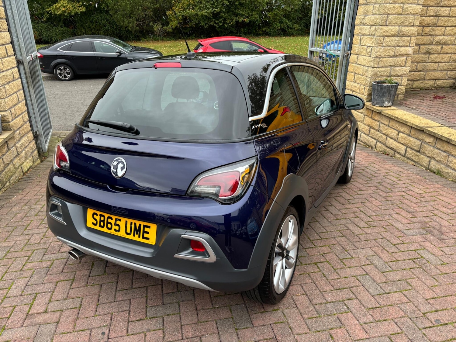 Used Vauxhall ADAM 2015 for sale - 76174929: Photo 10