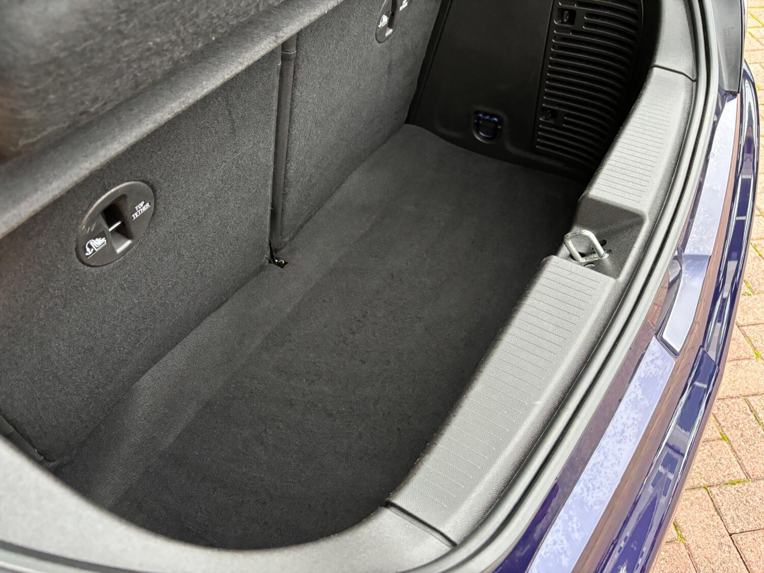 Used Vauxhall ADAM 2015 for sale - 76174929: Photo 32