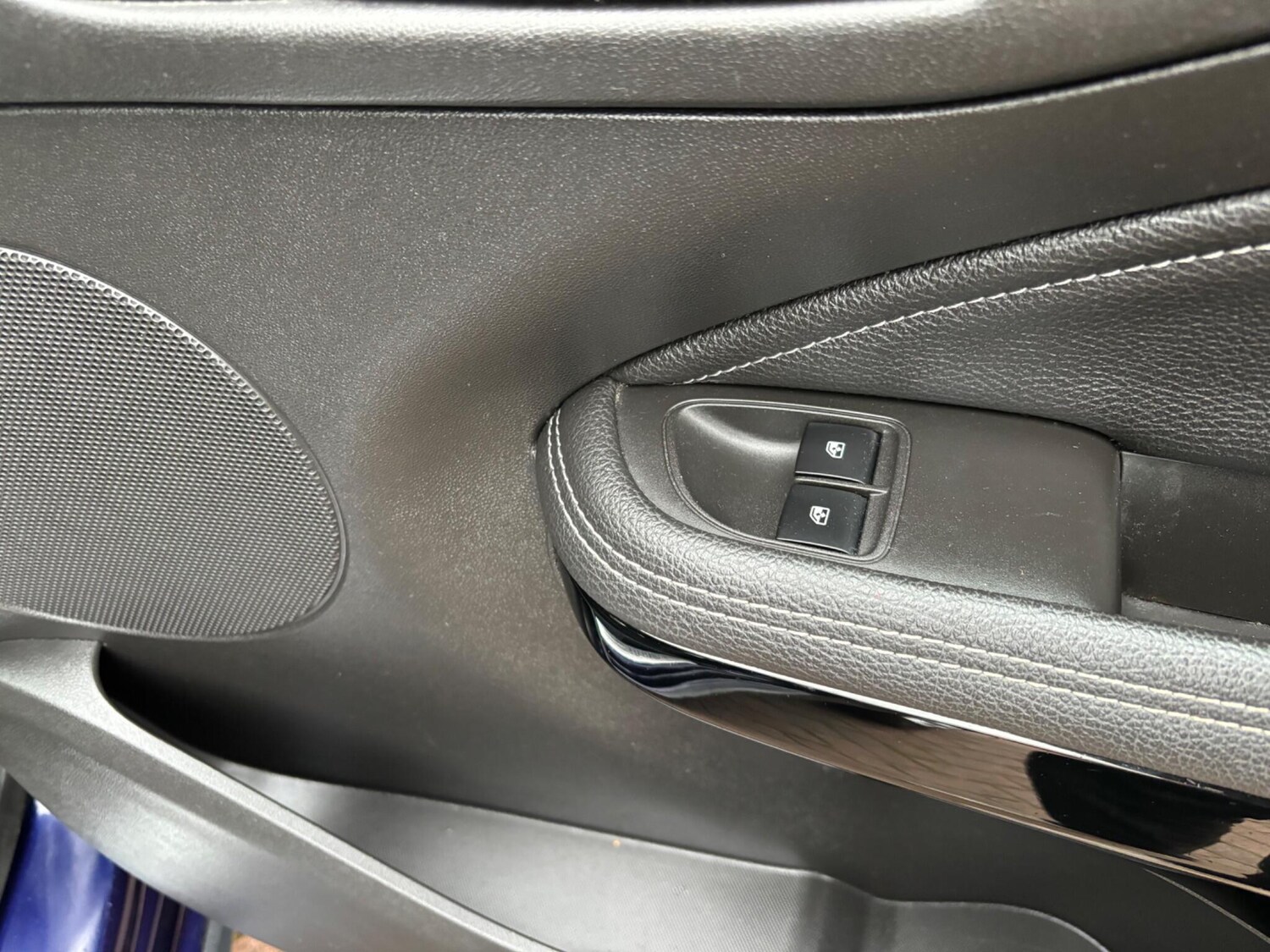 Used Vauxhall ADAM 2015 for sale - 76174929: Photo 40