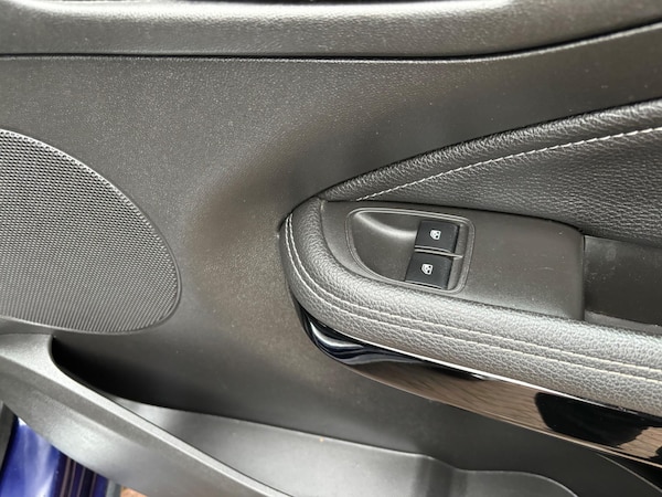 Used Vauxhall ADAM 2015 for sale - 76174929: Photo 40