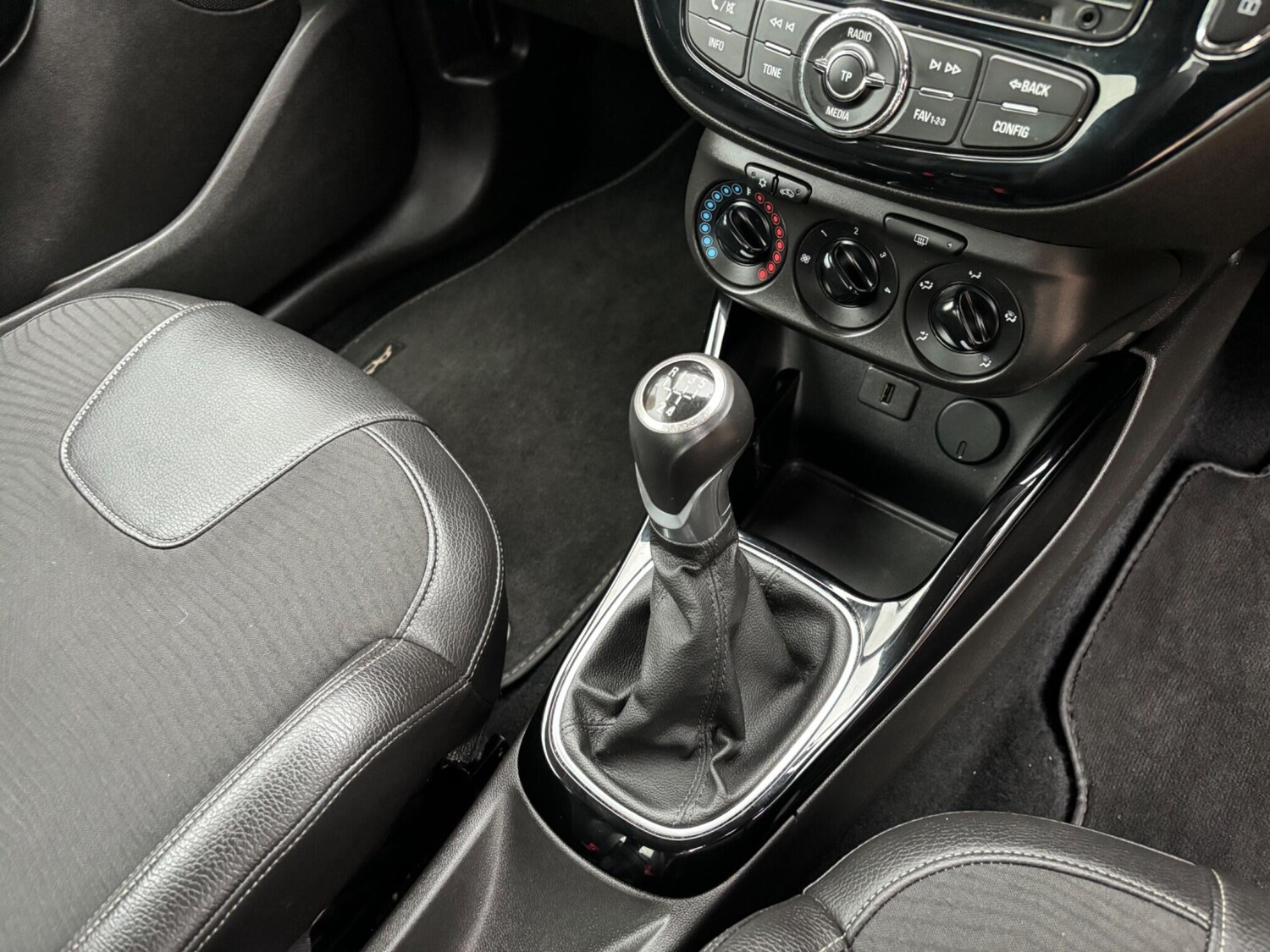 Used Vauxhall ADAM 2015 for sale - 76174929: Photo 43