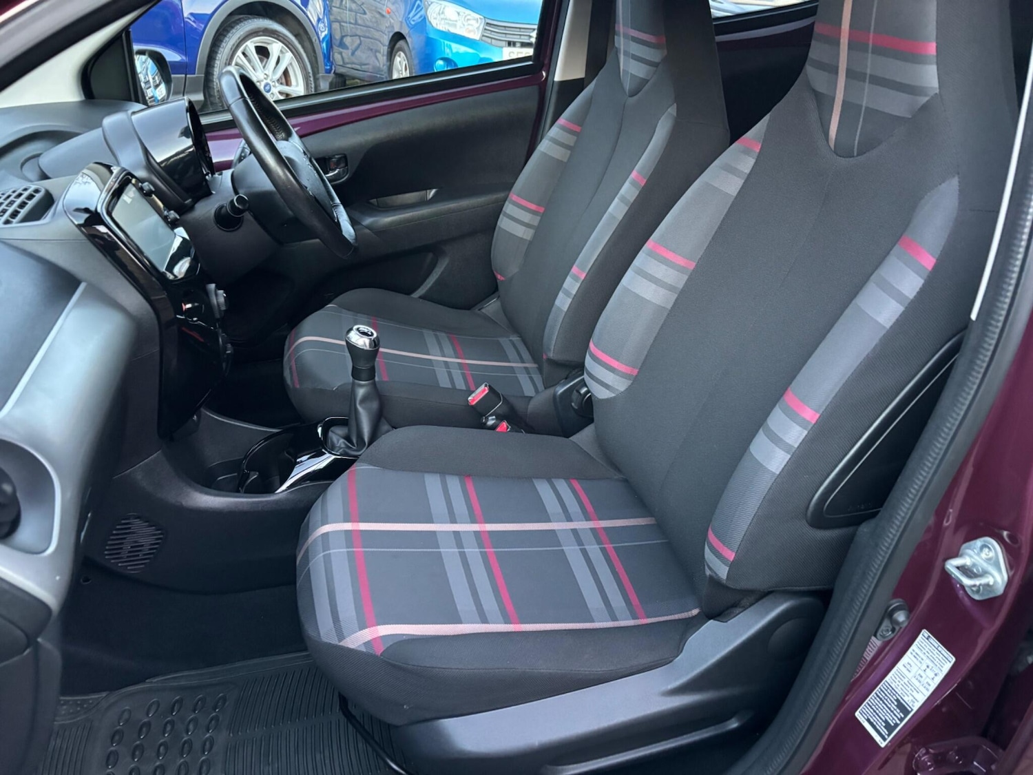 Used Peugeot 108 2015 for sale - 76942399: Photo 27