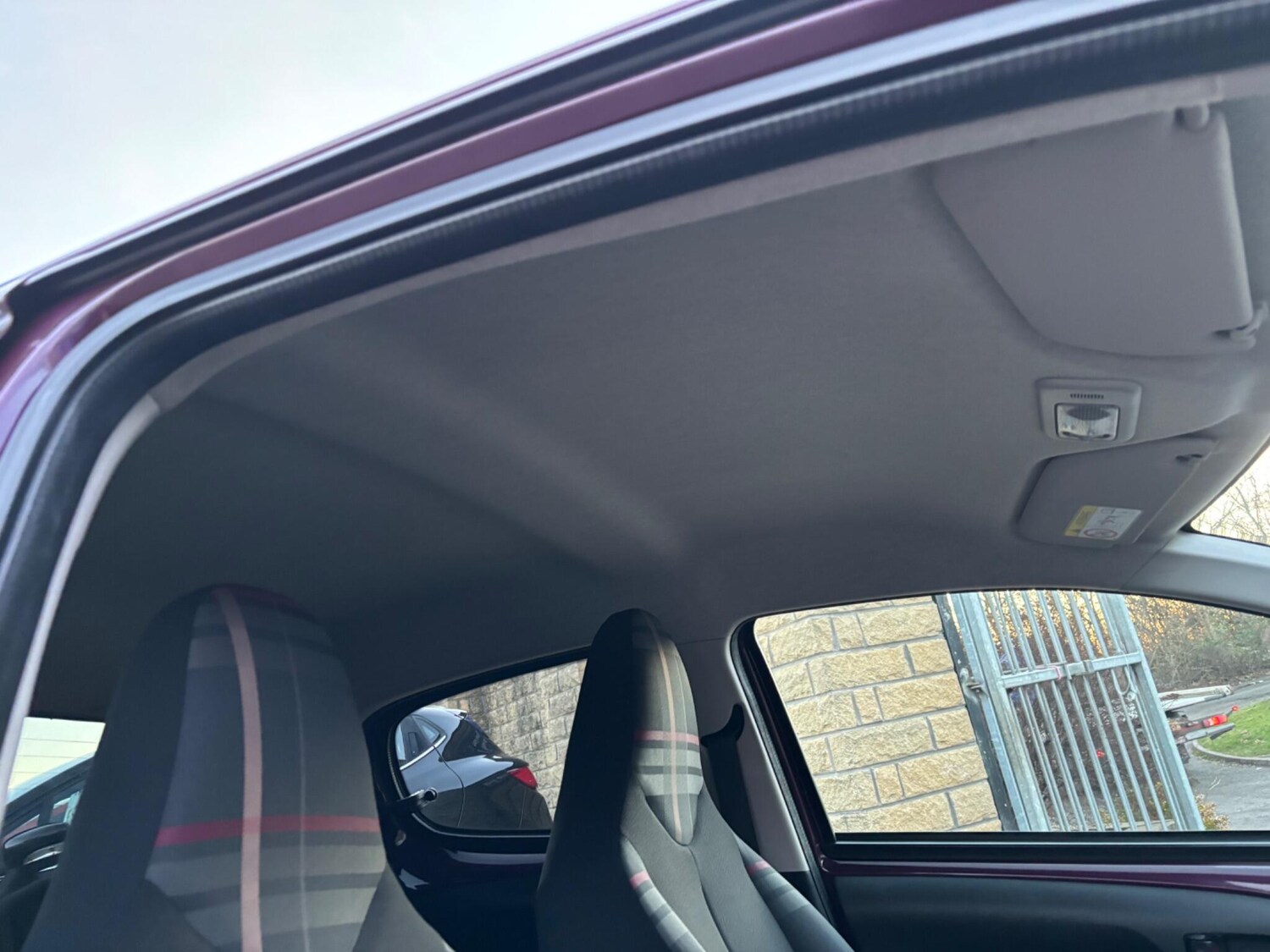 Used Peugeot 108 2015 for sale - 76942399: Photo 34