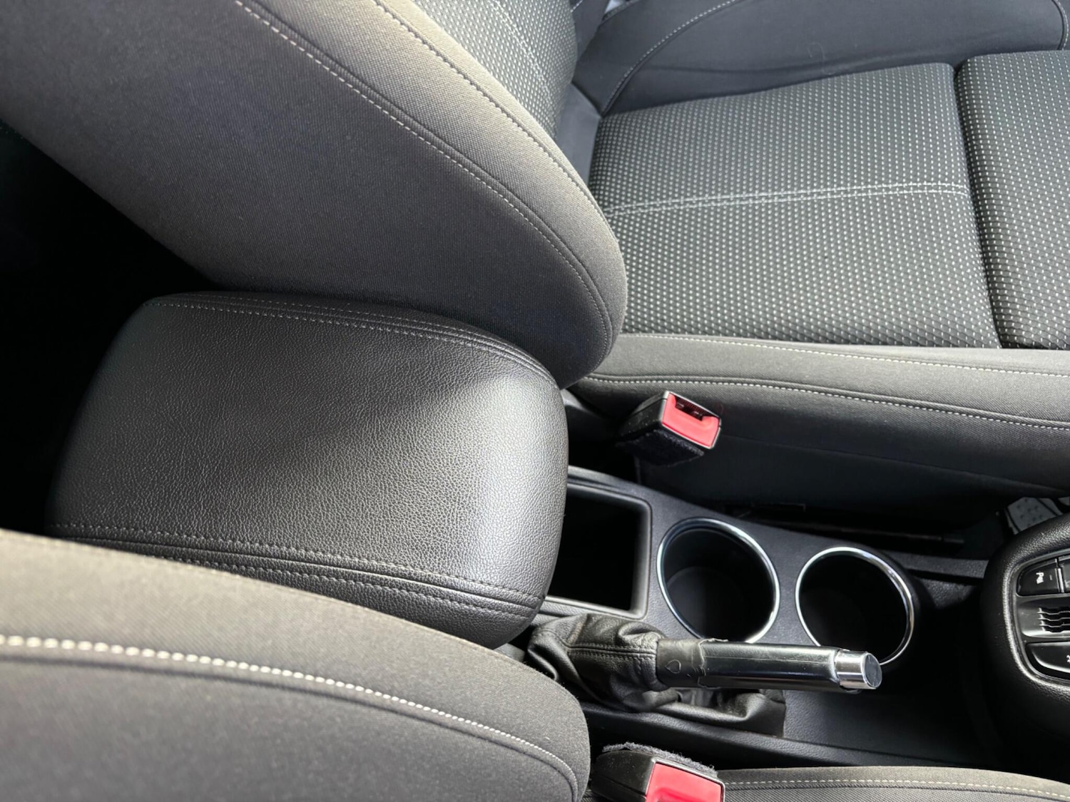 Used Vauxhall Zafira Tourer 2015 for sale - 77537721: Photo 38