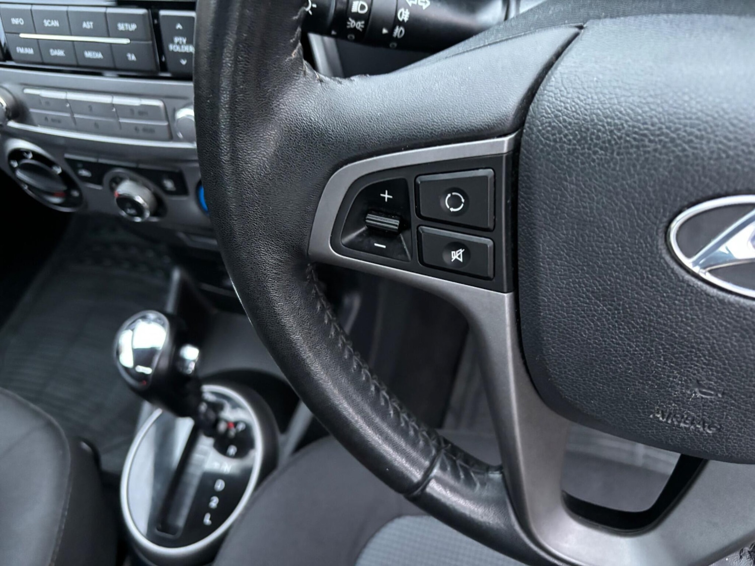 Used Hyundai i20 for sale - 77970741: Photo 31