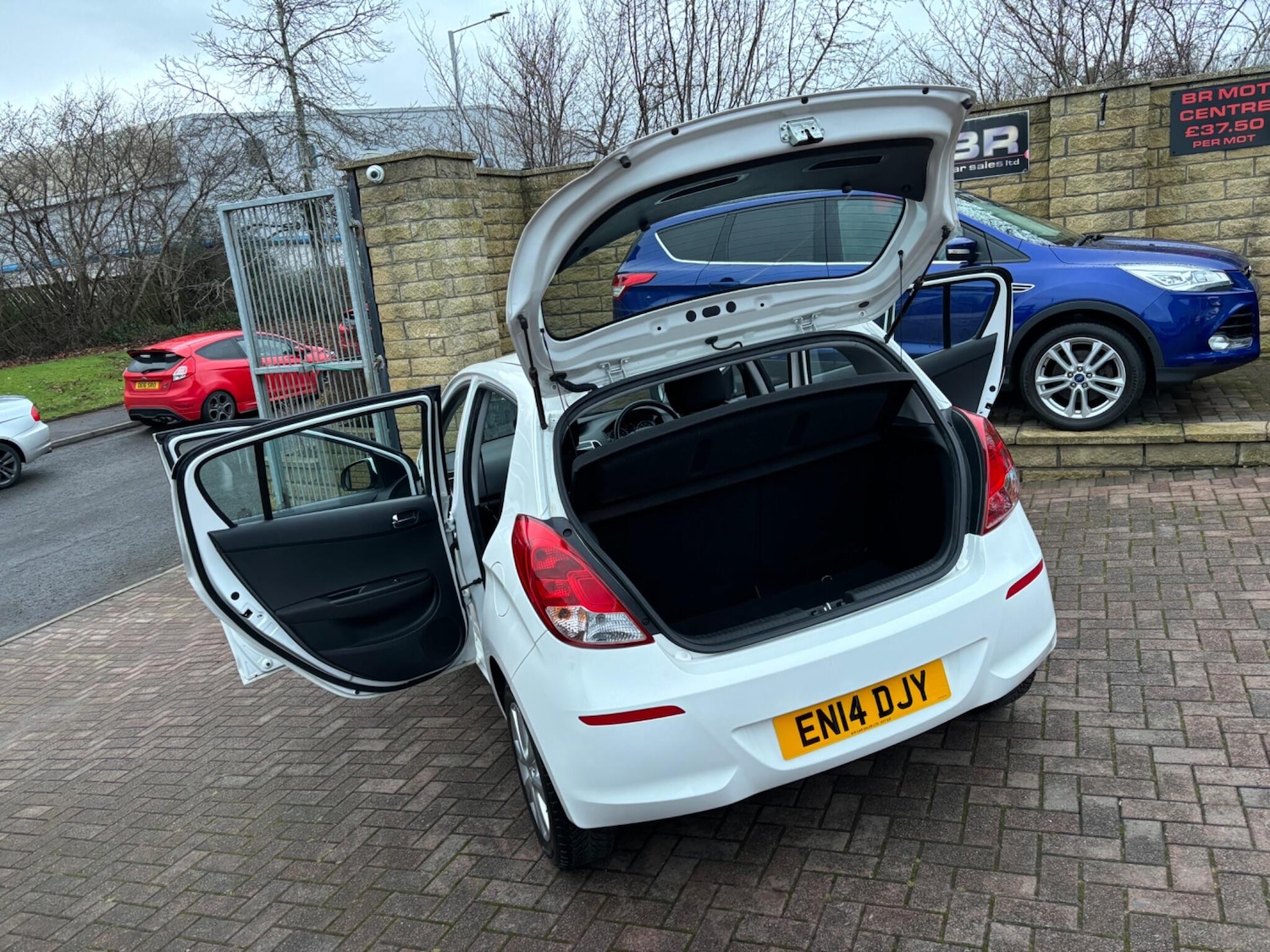 Used Hyundai i20 for sale - 77970741: Photo 61