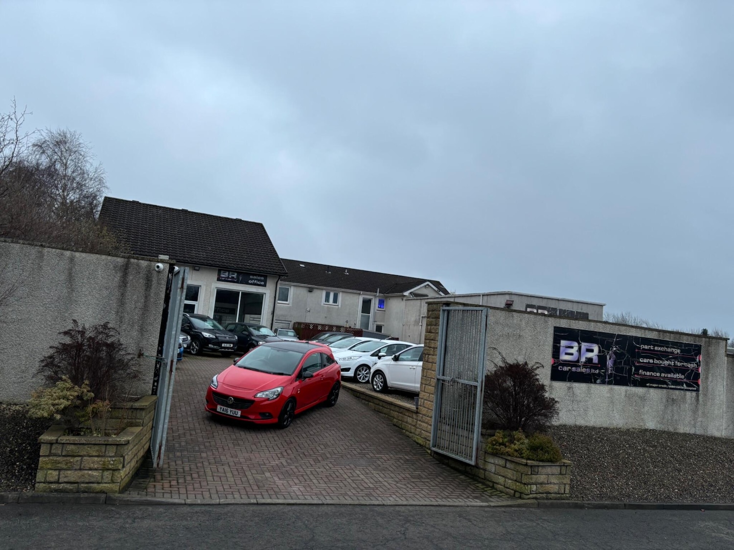 Used Vauxhall Corsa 2016 for sale - 77344308: Photo 2