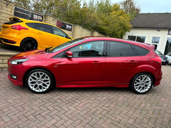 Used Ford Focus 2017 for sale - 76175258: Photo 6