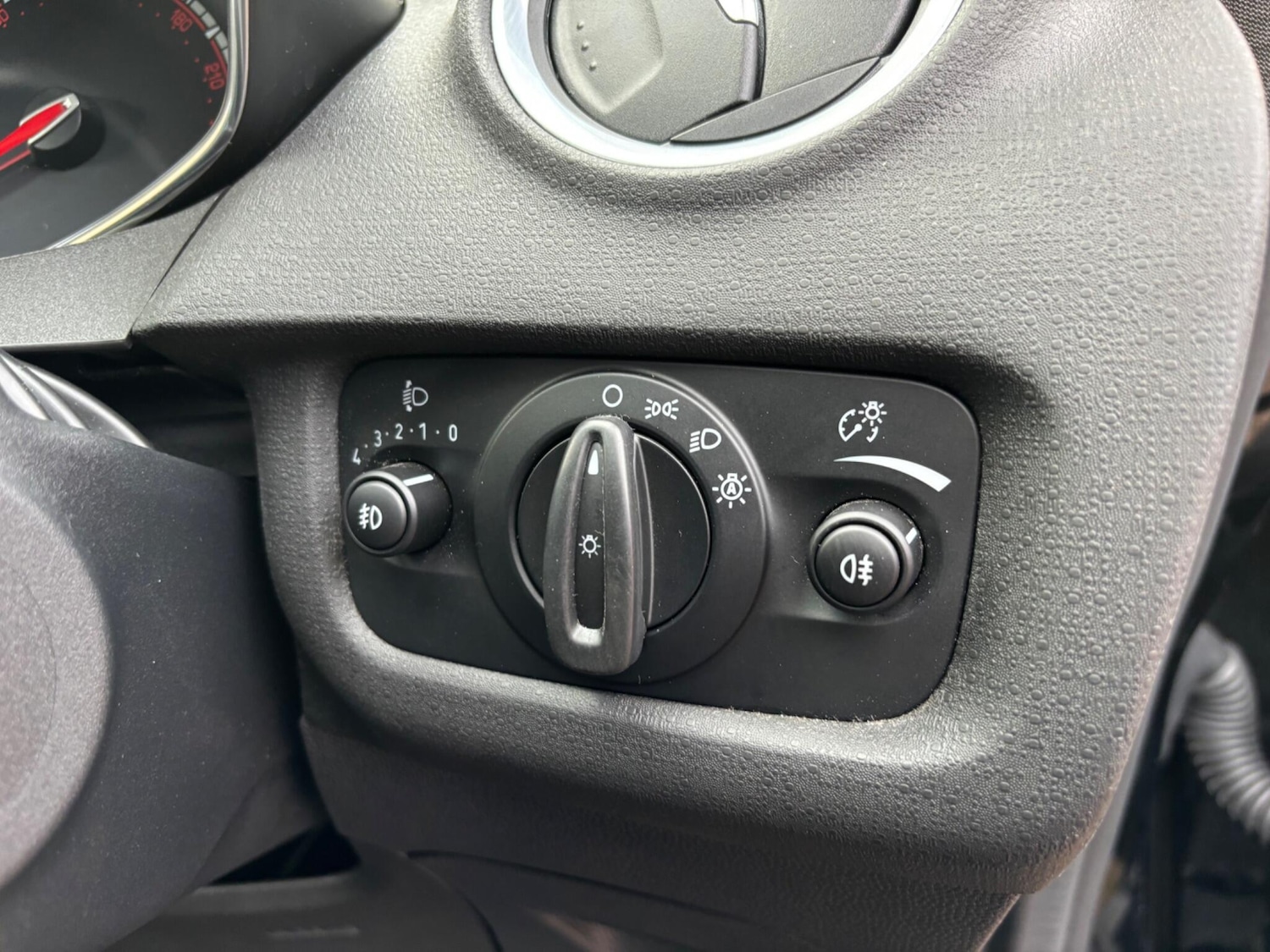 Used Ford Fiesta 2017 for sale - 76174998: Photo 44