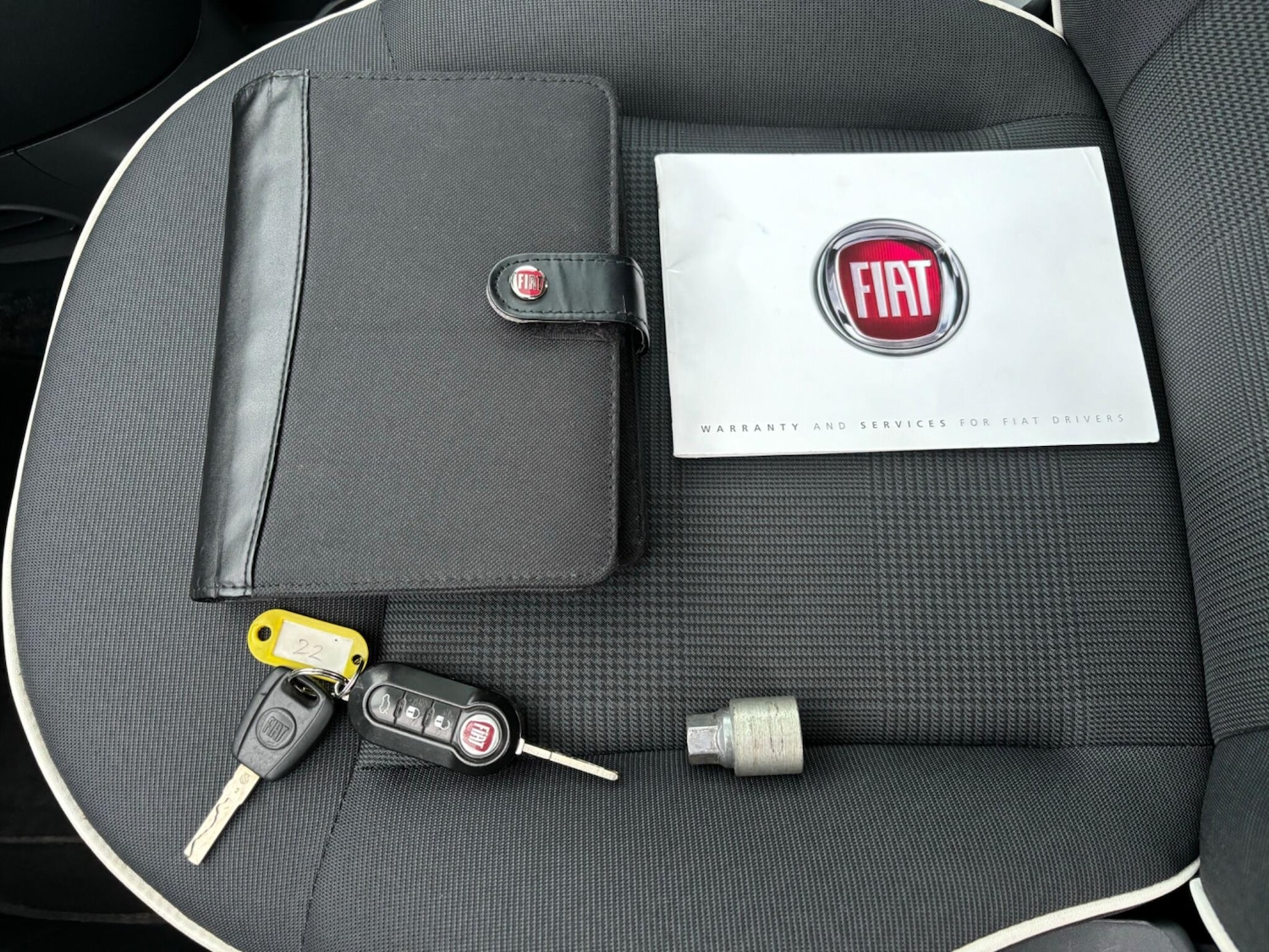 Used Fiat 500 2014 for sale - 76988438: Photo 44