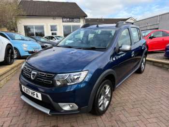 Used Dacia Sandero Stepway 2017 for sale - 74201016: Photo