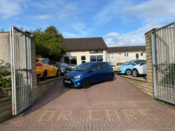Used Toyota Yaris 2016 for sale - 74828636: Photo