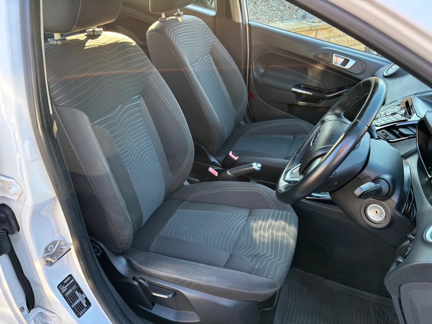 Used Ford Fiesta 2016 for sale - 76850057: Photo 26