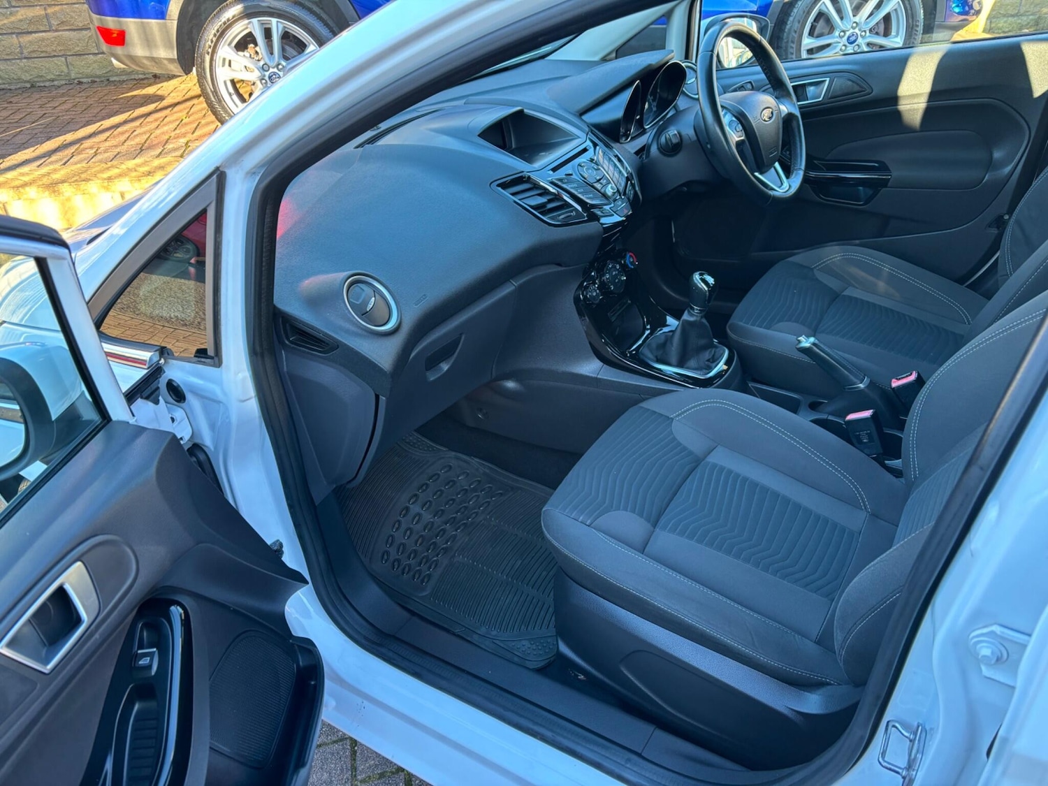 Used Ford Fiesta 2016 for sale - 76850057: Photo 27