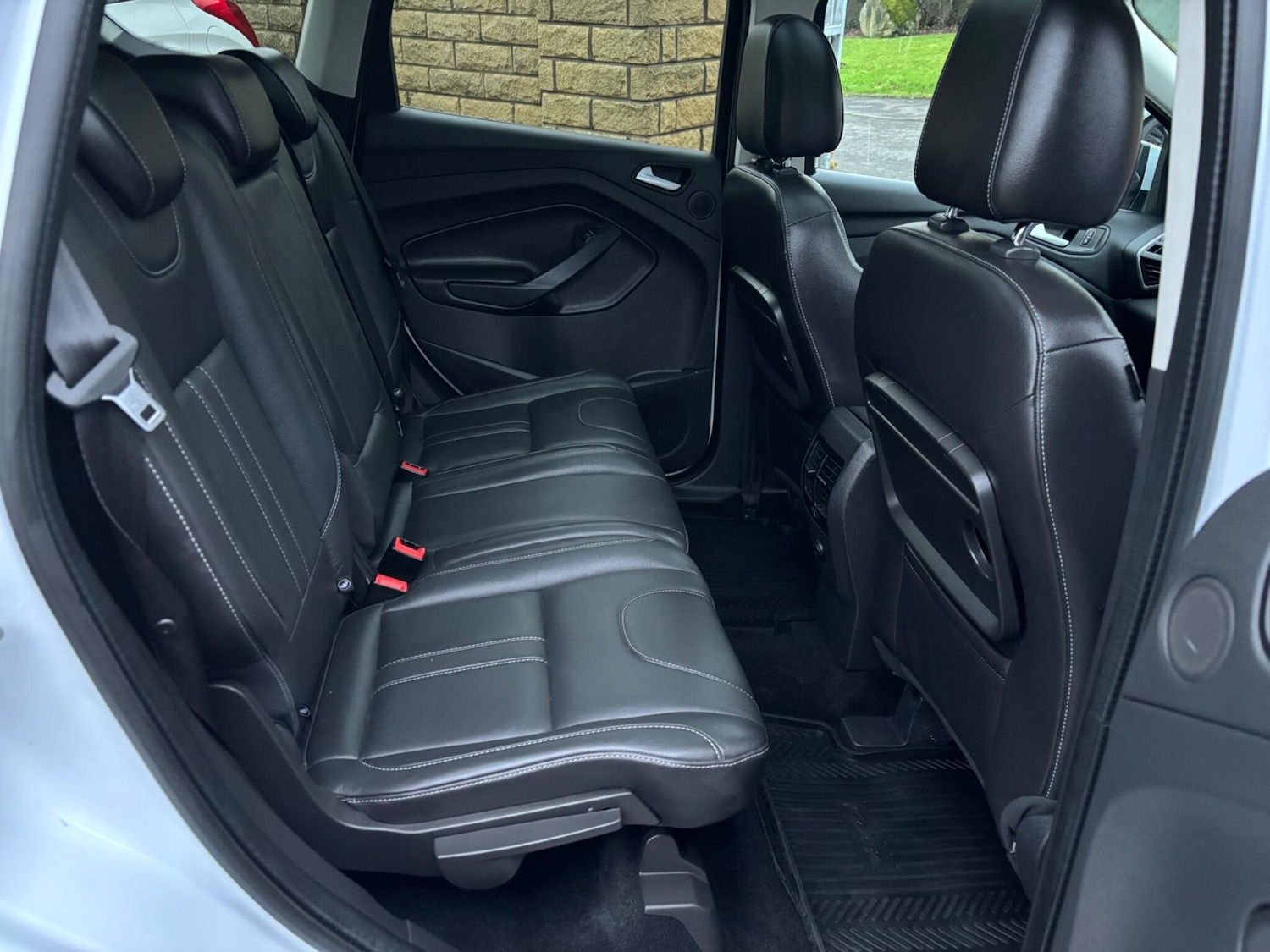 Used Ford Kuga 2015 for sale - 77597606: Photo 30