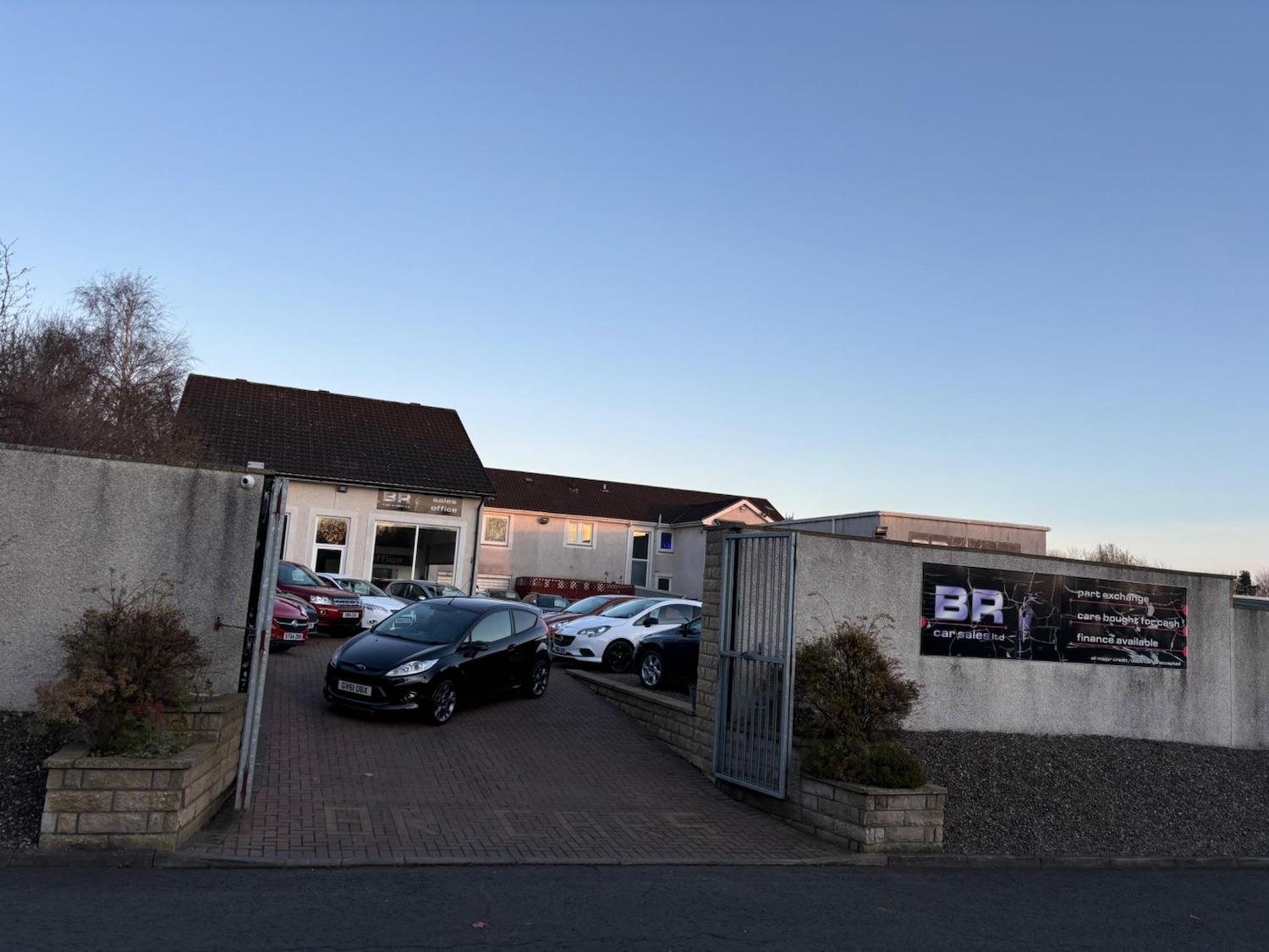 Used Ford Fiesta 2011 for sale - 76408856: Photo 2