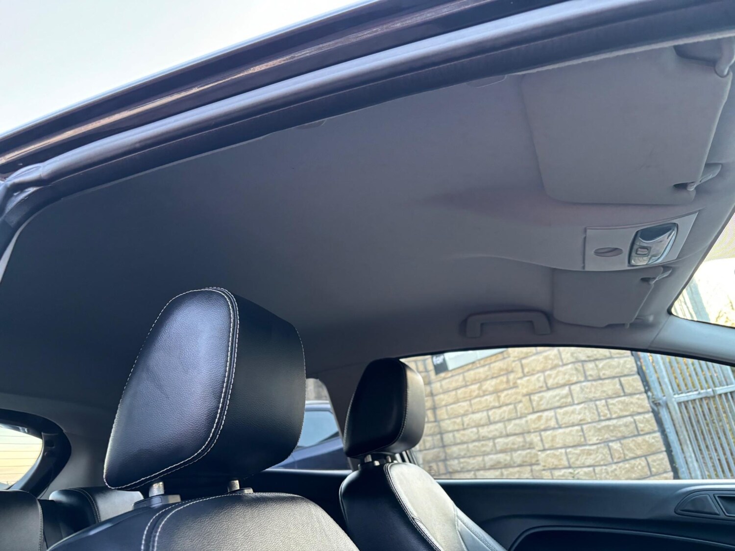 Used Ford Fiesta 2011 for sale - 76408856: Photo 37