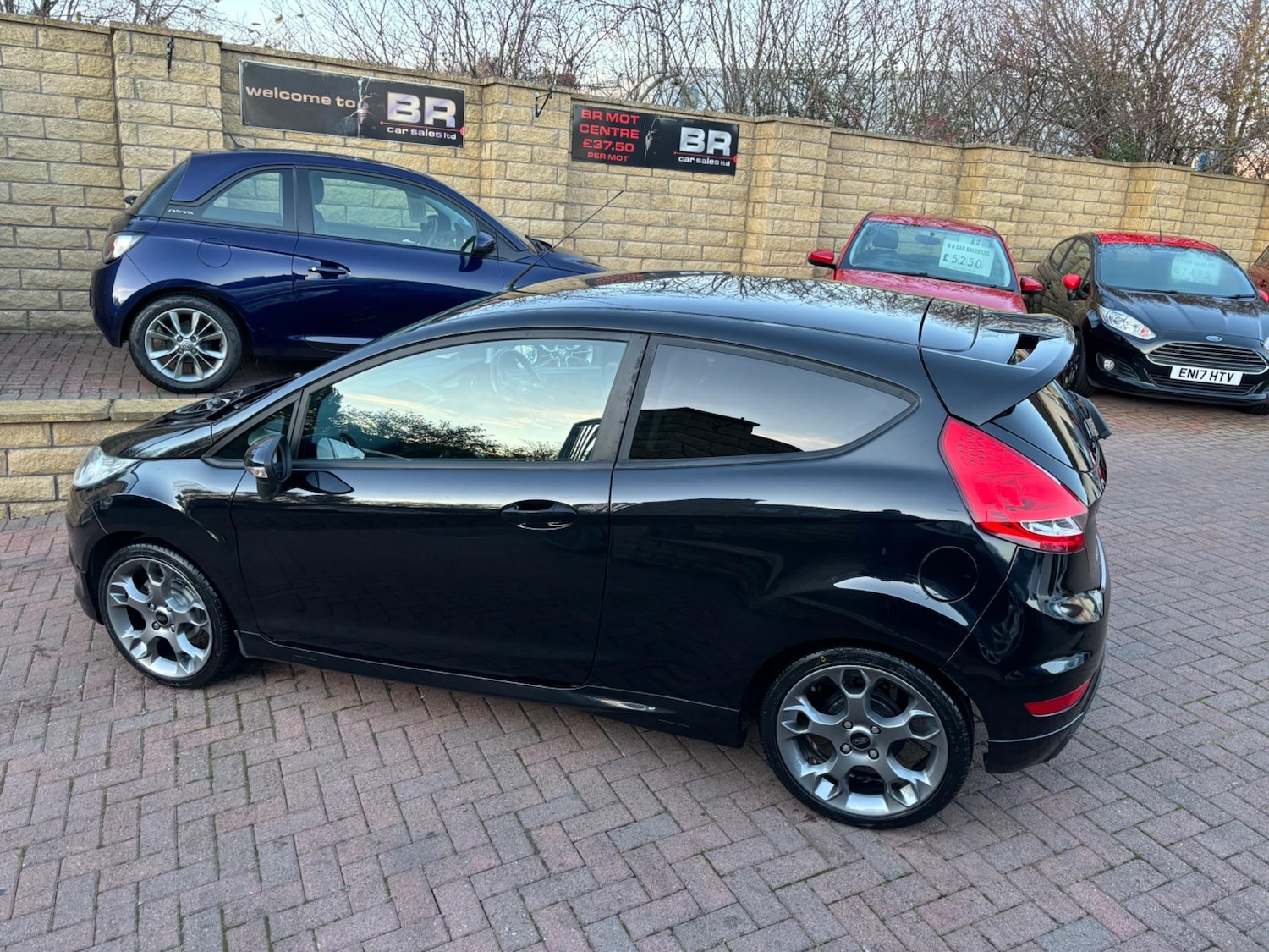 Used Ford Fiesta 2011 for sale - 76408856: Photo 7