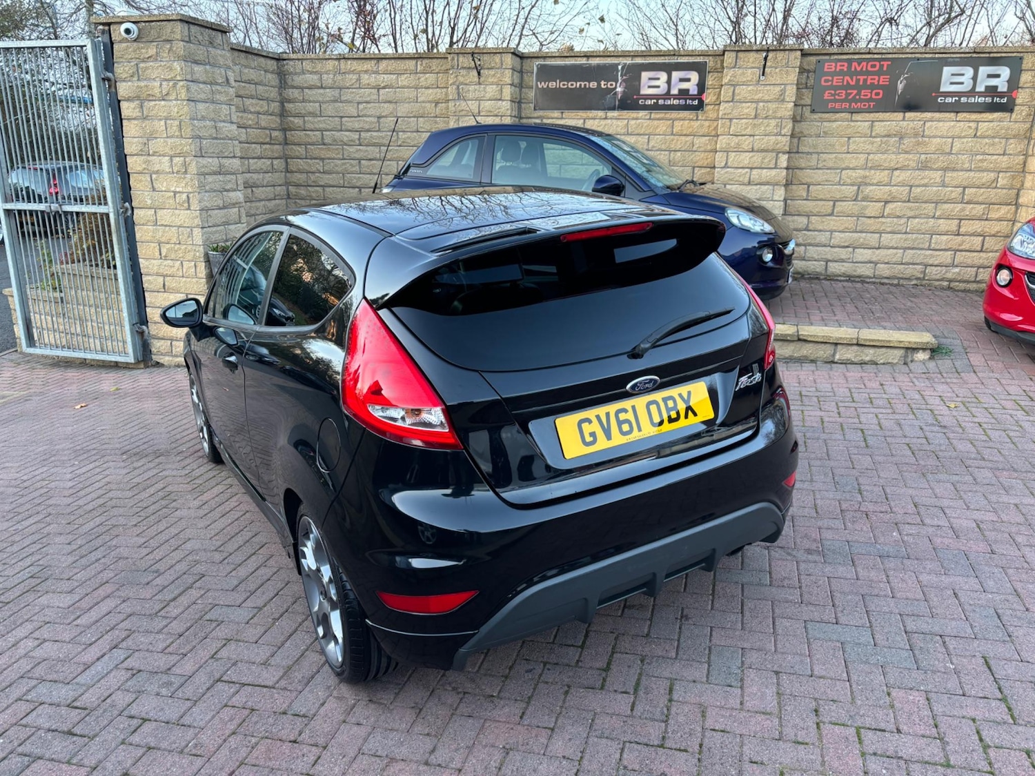 Used Ford Fiesta 2011 for sale - 76408856: Photo 8