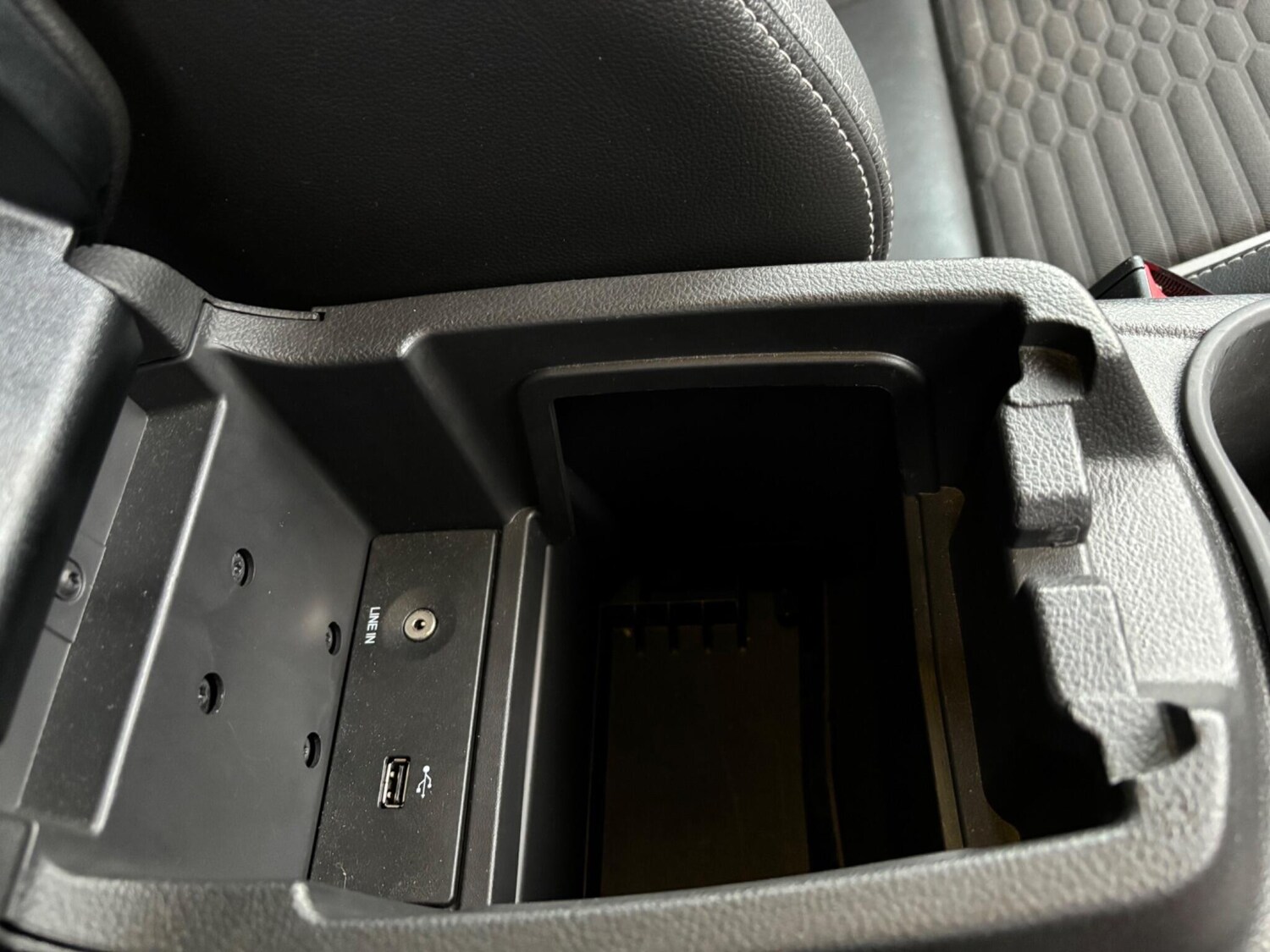 Used Ford Focus 2013 for sale - 76317736: Photo 47