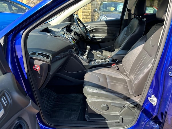 Used Ford Kuga 2015 for sale - 74642219: Photo 28